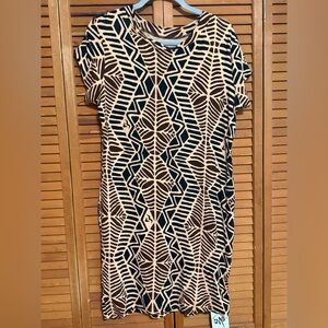 Brand new with tags Missing Polynesia tapa print fitted dress size 1x